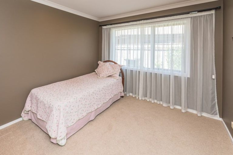 Photo of property in 15 Gilligan Close, College Estate, Whanganui, 4500