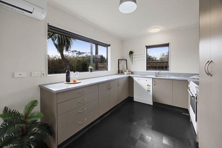 Photo of property in 17a Exeter Street, Brooklands, New Plymouth, 4310