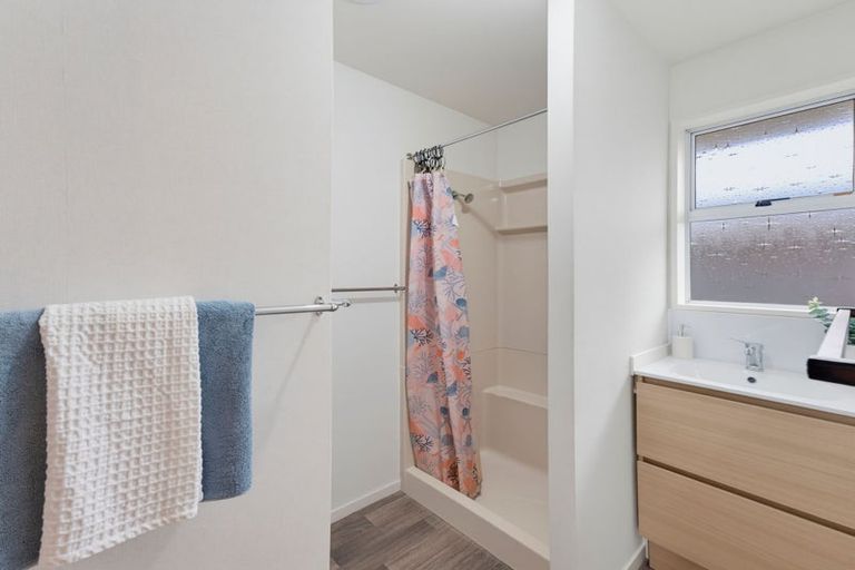 Photo of property in 2/2 Bentley Street, Russley, Christchurch, 8042