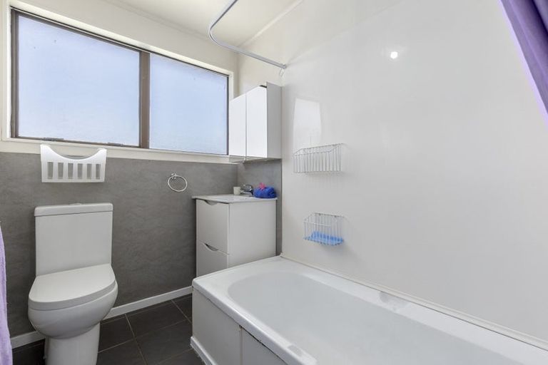Photo of property in 1/19 Dunstan Place, Otara, Auckland, 2023