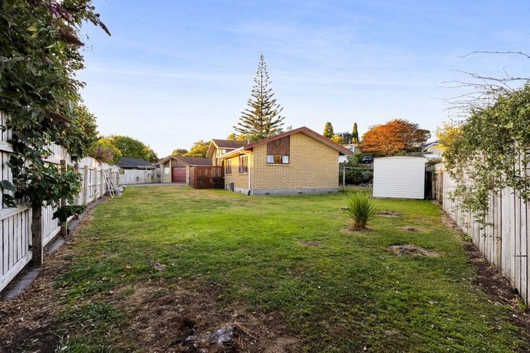 Photo of property in 8a Keats Place, Whalers Gate, New Plymouth, 4310