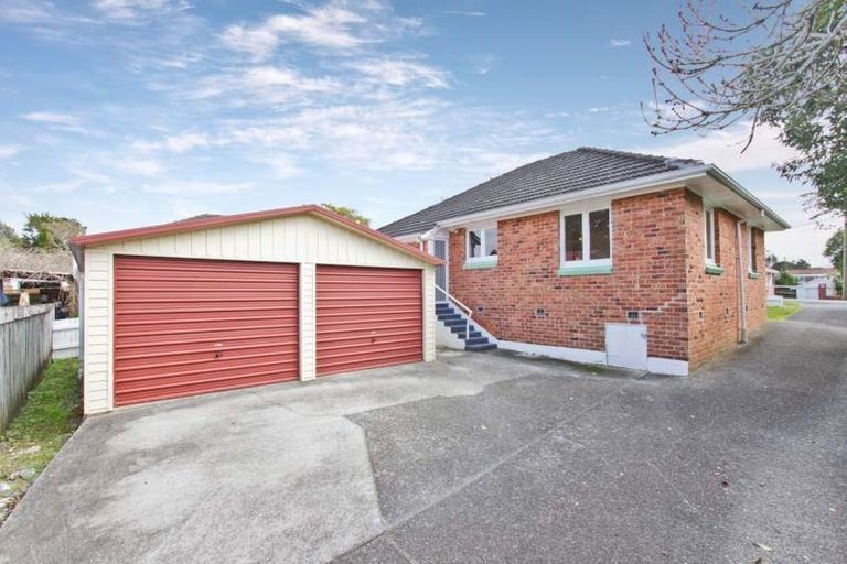Photo of property in 146 Seabrook Avenue, New Lynn, Auckland, 0600