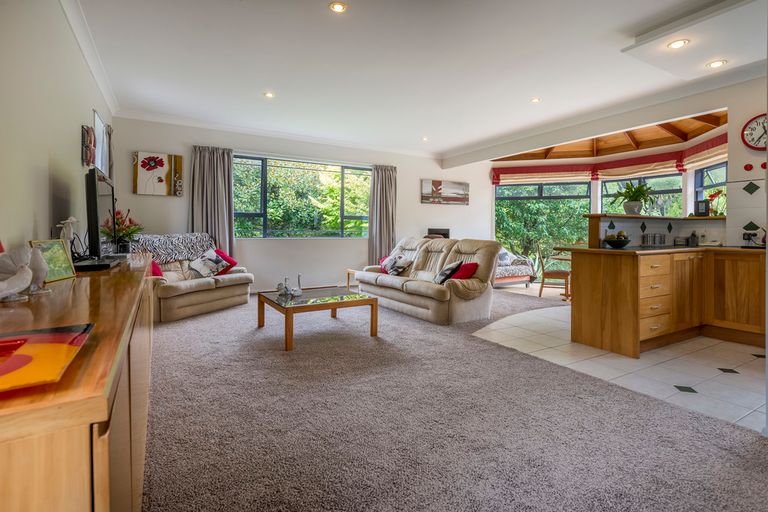 Photo of property in 165 Valley Road, Waimauku, 0881