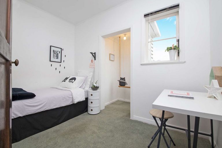 Photo of property in 1/68 Astley Avenue, New Lynn, Auckland, 0600