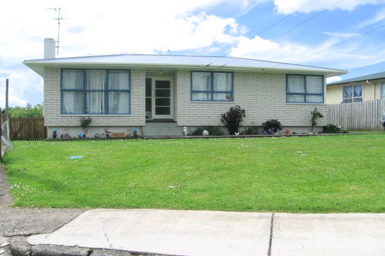 Photo of property in 25 Olive Crescent, Papatoetoe, Auckland, 2025