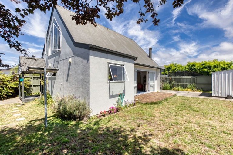 Photo of property in 1/7 Palmers Road, New Brighton, Christchurch, 8083