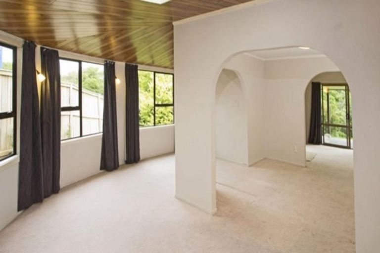 Photo of property in 30 Venus Place, Half Moon Bay, Auckland, 2012