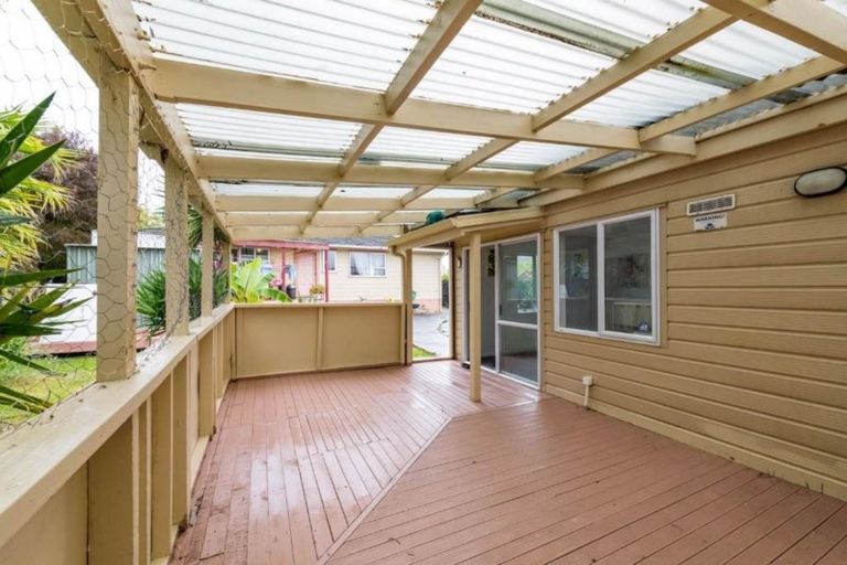 Photo of property in 92 Bruce Mclaren Road, Henderson, Auckland, 0612