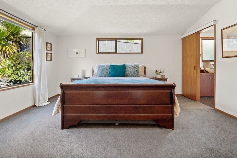 Photo of property in 14 Waikana Street, Broad Bay, Dunedin, 9014