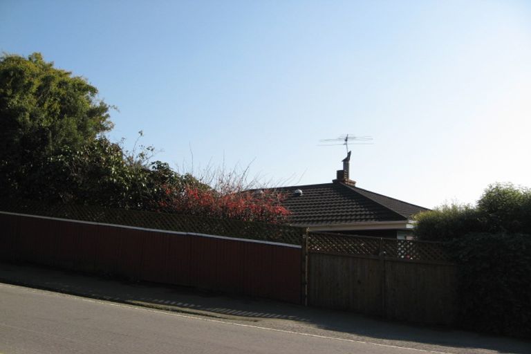 Photo of property in 4/2 Dyers Pass Road, Cashmere, Christchurch, 8022