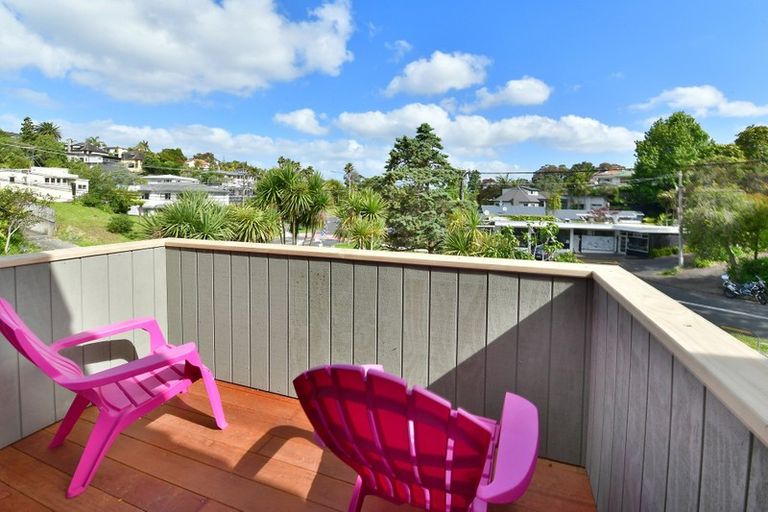 Photo of property in 1/84 Beach Road, Castor Bay, Auckland, 0620