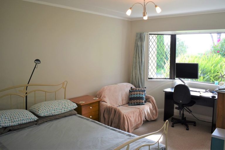 Photo of property in 24 Best Road, Te Horo, Otaki, 5582