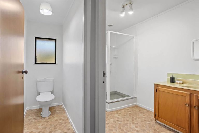 Photo of property in 1/20 Sturges Road, Henderson, Auckland, 0612