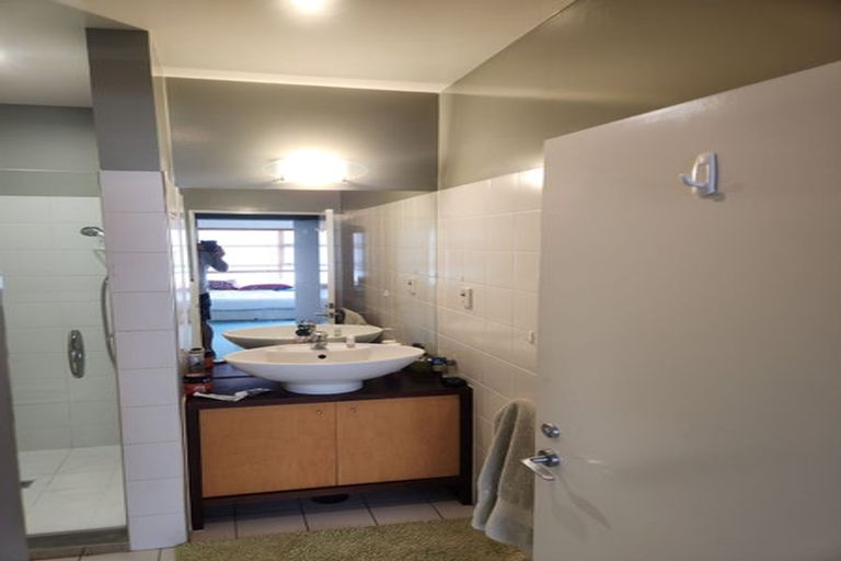 Photo of property in Galleria Apartments, 17/77 Tory Street, Te Aro, Wellington, 6011