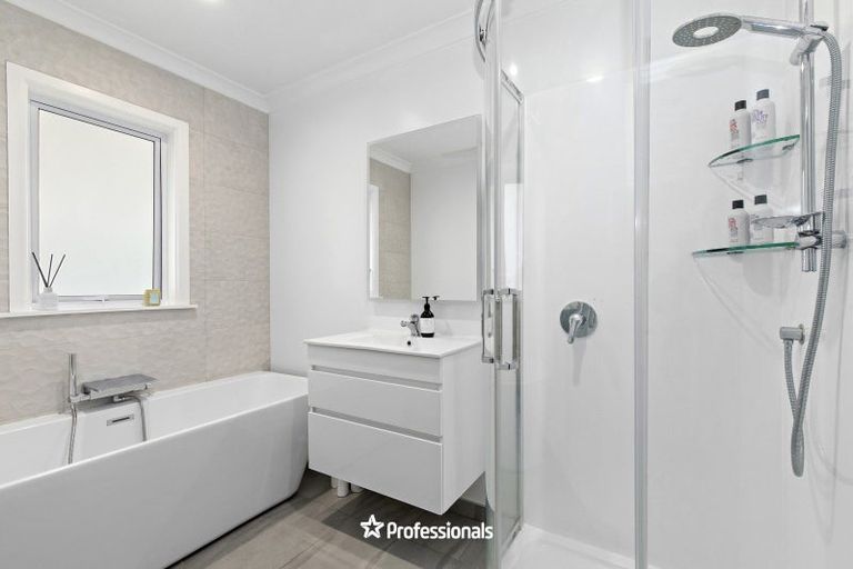 Photo of property in 42 Mountbatten Grove, Clouston Park, Upper Hutt, 5018