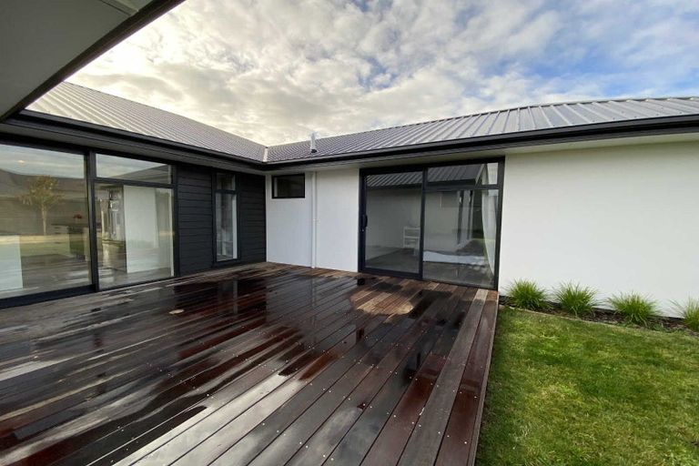 Photo of property in 192 Faringdon Boulevard, Rolleston, 7615