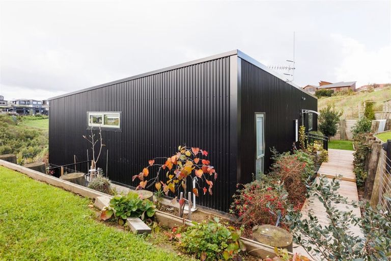 Photo of property in 121 Cashmere Drive, Fitzherbert, Palmerston North, 4410