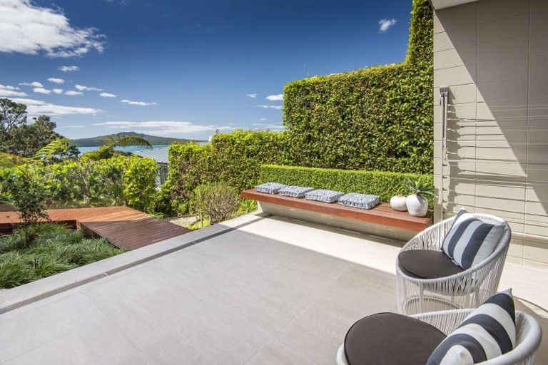 Photo of property in 1/40 Seacliffe Avenue, Belmont, Auckland, 0622