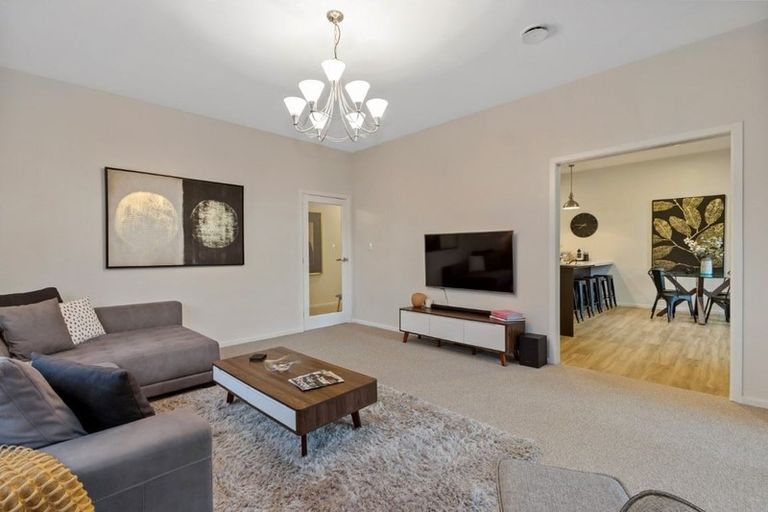 Photo of property in 2 Poulton Avenue, Richmond, Christchurch, 8013