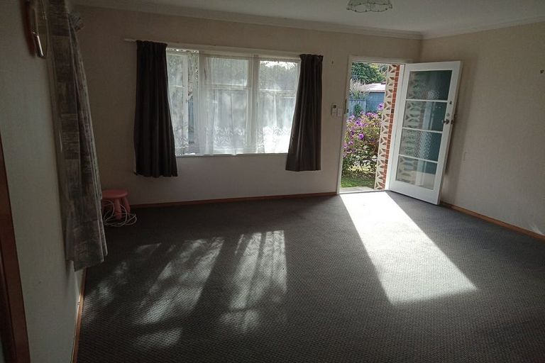 Photo of property in 4/64 Gibbons Street, Ebdentown, Upper Hutt, 5018
