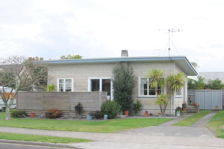 Photo of property in 60 Kulim Avenue, Otumoetai, Tauranga, 3110