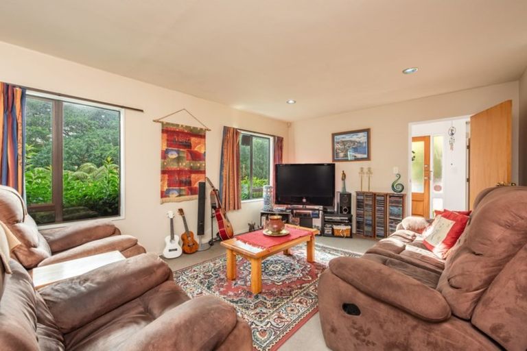 Photo of property in 59 Helston Road, Paparangi, Wellington, 6037