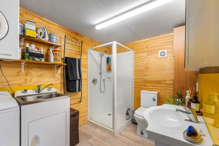 Photo of property in 69 Milton Terrace, Picton, 7220