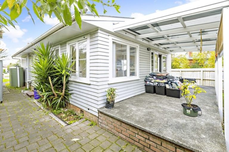 Photo of property in 11 Surrey Street, Manurewa, Auckland, 2102