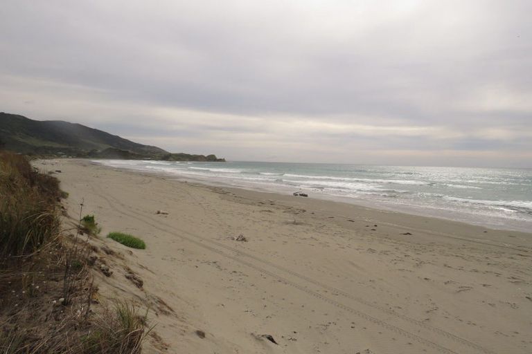 Photo of property in 22 Pukenui Drive, Mahia, 4198