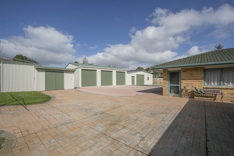 Photo of property in 20 Wautaiti Drive, Riverhead, 0820