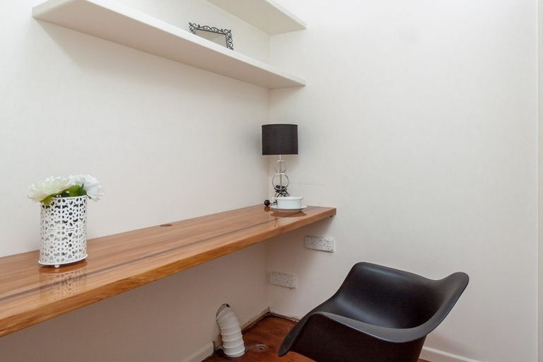 Photo of property in 24 Aotea Road, Glen Eden, Auckland, 0602