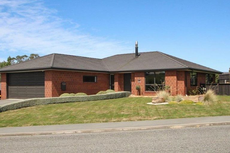 Photo of property in 17 Blue Stone Drive, Waiareka Junction, Oamaru, 9401