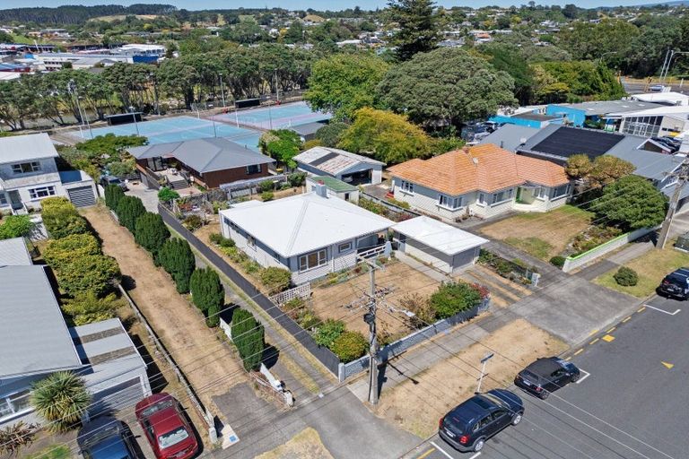 Photo of property in 11 Normanby Street, Fitzroy, New Plymouth, 4312