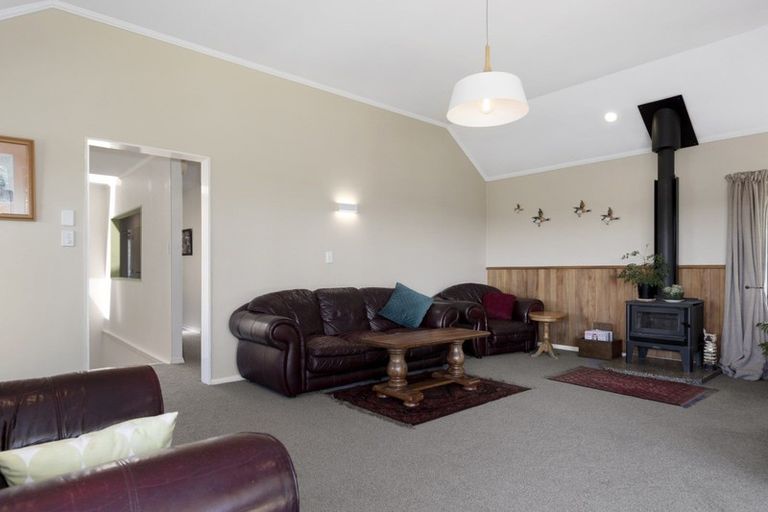 Photo of property in 15 James Cook Drive, Welcome Bay, Tauranga, 3112
