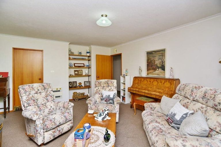 Photo of property in 15b Queen Street, Rangiora, 7400