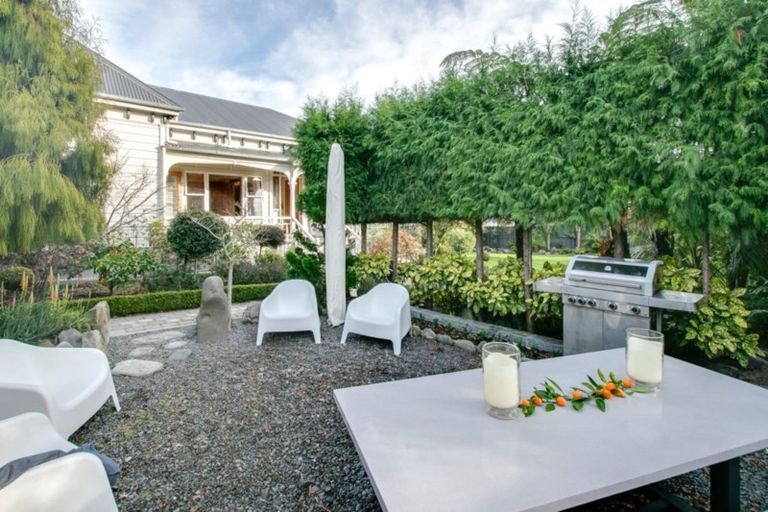 Photo of property in 29 Cameron Road, Bluff Hill, Napier, 4110