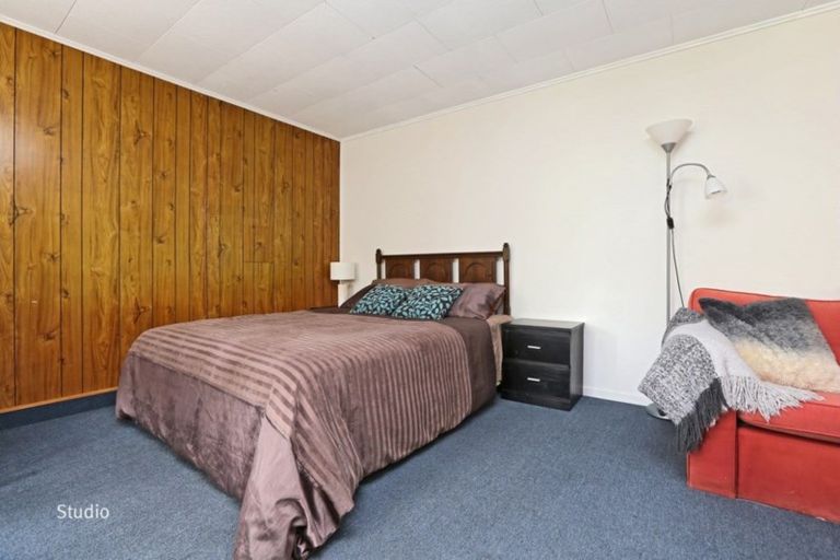 Photo of property in 229a Kenilworth Road, Mayfair, Hastings, 4122