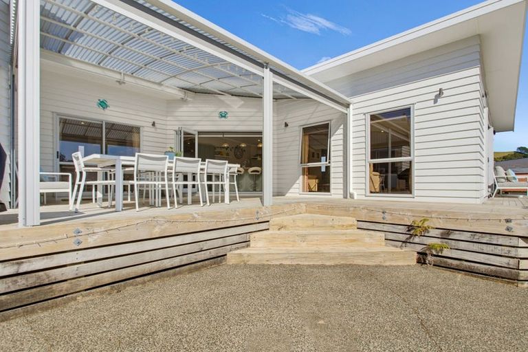 Photo of property in 9 Ohuka Place, Whitianga, 3510