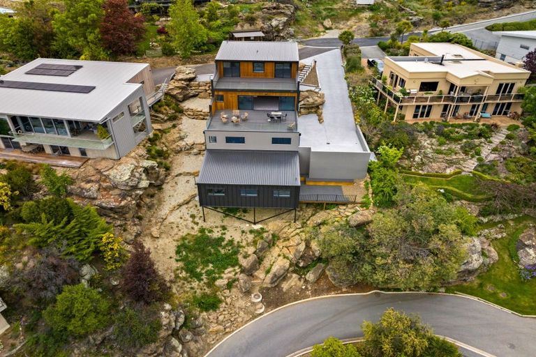 Photo of property in 10 Hawkdun Place, Bridge Hill, Alexandra, 9320