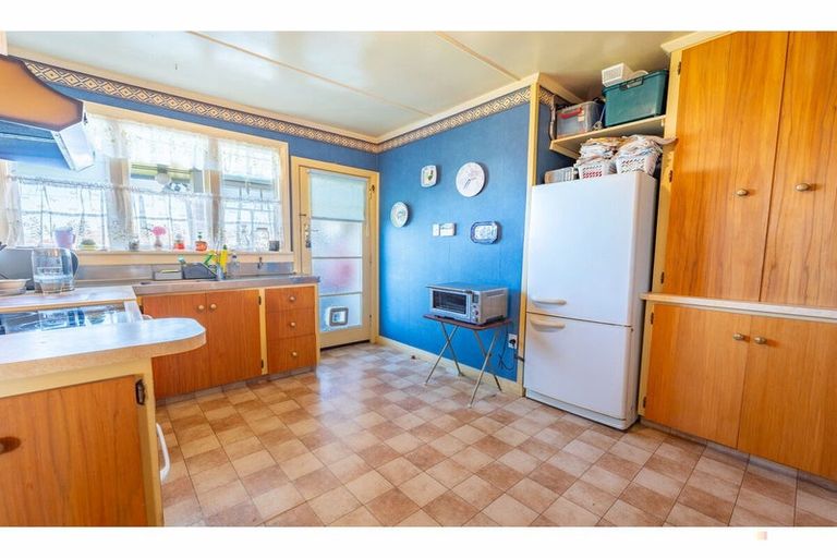 Photo of property in 25 Hughes Street, Waimate, 7924