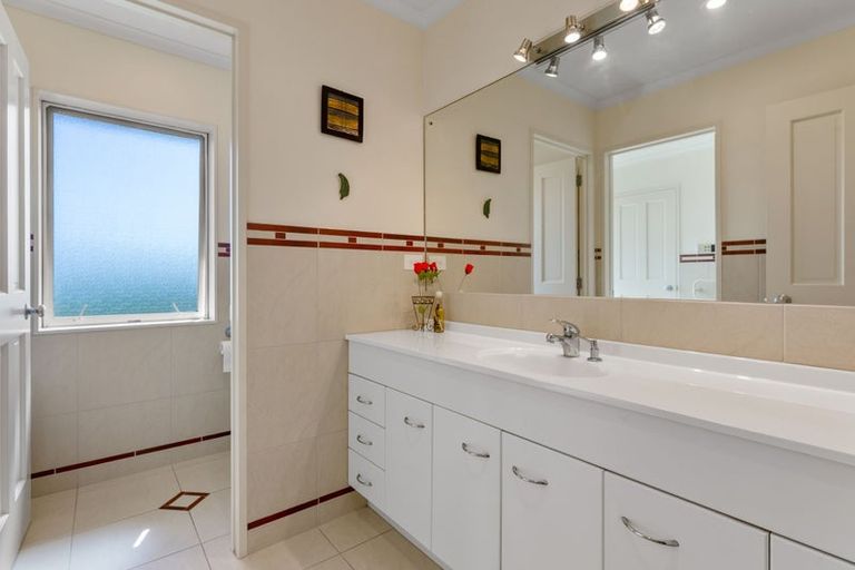 Photo of property in 107 Fuller Road, South Head, Helensville, 0874