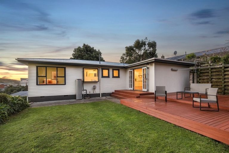 Photo of property in 36 Kiriwai Road, Paremata, Porirua, 5024