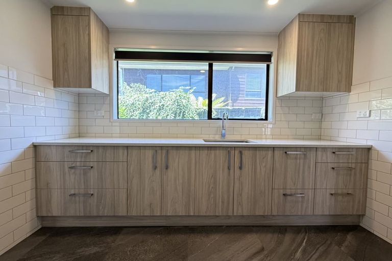 Photo of property in 1/9 Opua Street, Belmont, Auckland, 0622