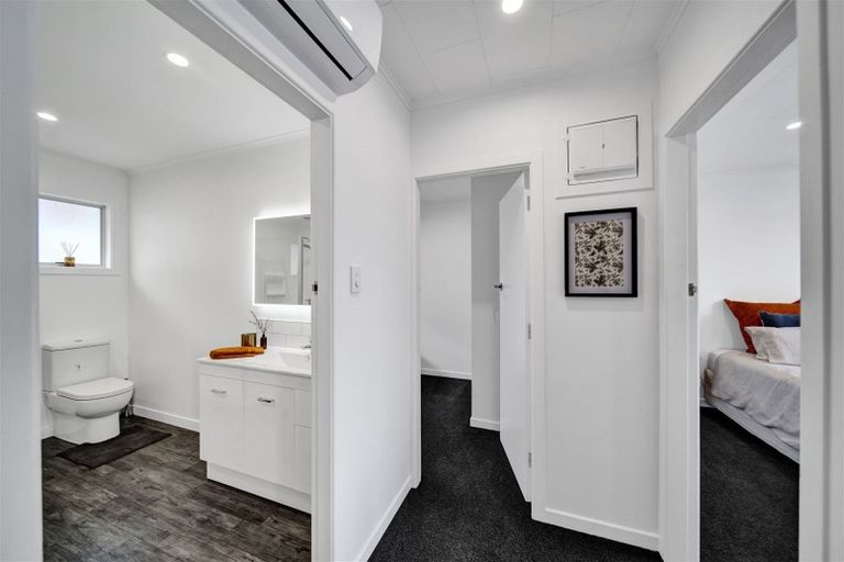 Photo of property in 76b Eliot Street, New Plymouth, 4310