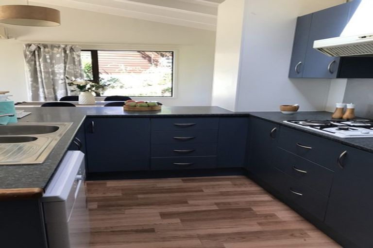 Photo of property in 2/113 Manuka Road, Bayview, Auckland, 0629