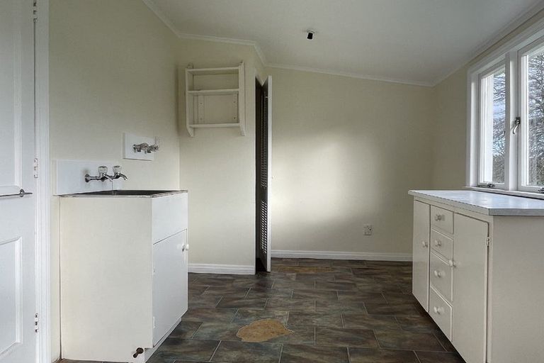 Photo of property in 1035 Kahikatea Flat Road, Waitoki, Kaukapakapa, 0871