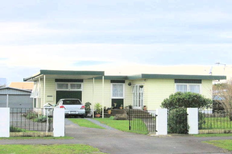 Photo of property in 20 Grange Avenue, Nawton, Hamilton, 3200