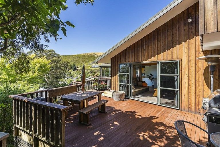 Photo of property in 8 Kentallen Terrace, Hillsborough, Christchurch, 8022