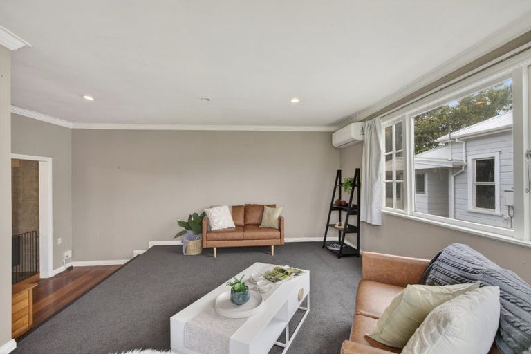 Photo of property in 17a Carey Street, Waitara, 4320