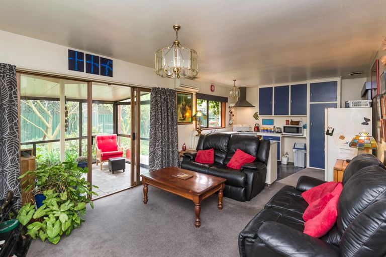 Photo of property in 2 Crosby Street, Mairehau, Christchurch, 8013